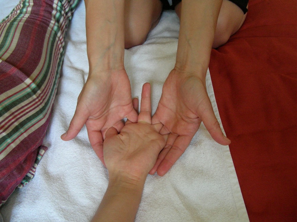 Handbehandlung Shiatsu Workshop Neukölln by Birgit Strauch Shiatsu Massage ThetaHealing